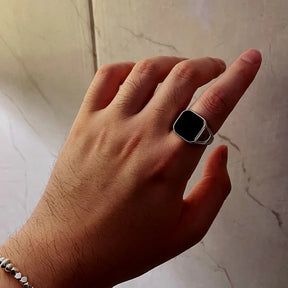 Retro Flat Square Black Glass Onyx Ring For Men Classic Metal Designer Ring Handmade Jewelry Rock Hiphop Accessories Unisex Gift